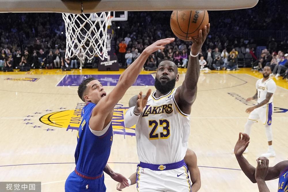 罗马诺社媒晒与巴斯托尼合影:8000万欧,世界身价并列最高后卫.