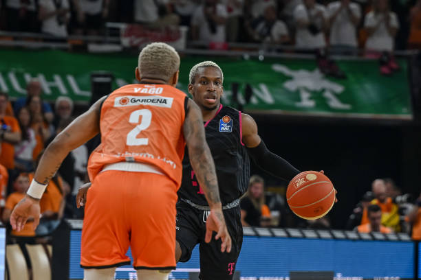 赖于个人能 赖于个人能