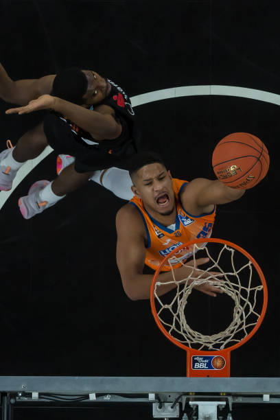 库里：愿与克莱&追梦待在勇士 这是我们动力所在